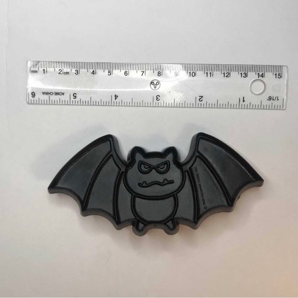 Vintage Hallmark Holiday Themed Cookie Cutters (7) - Picture 7 of 8